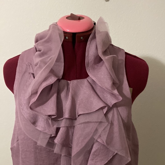Loft SZ S sleeveless ruffled collared lilac with lining blouse & visible zipper - Picture 3 of 6